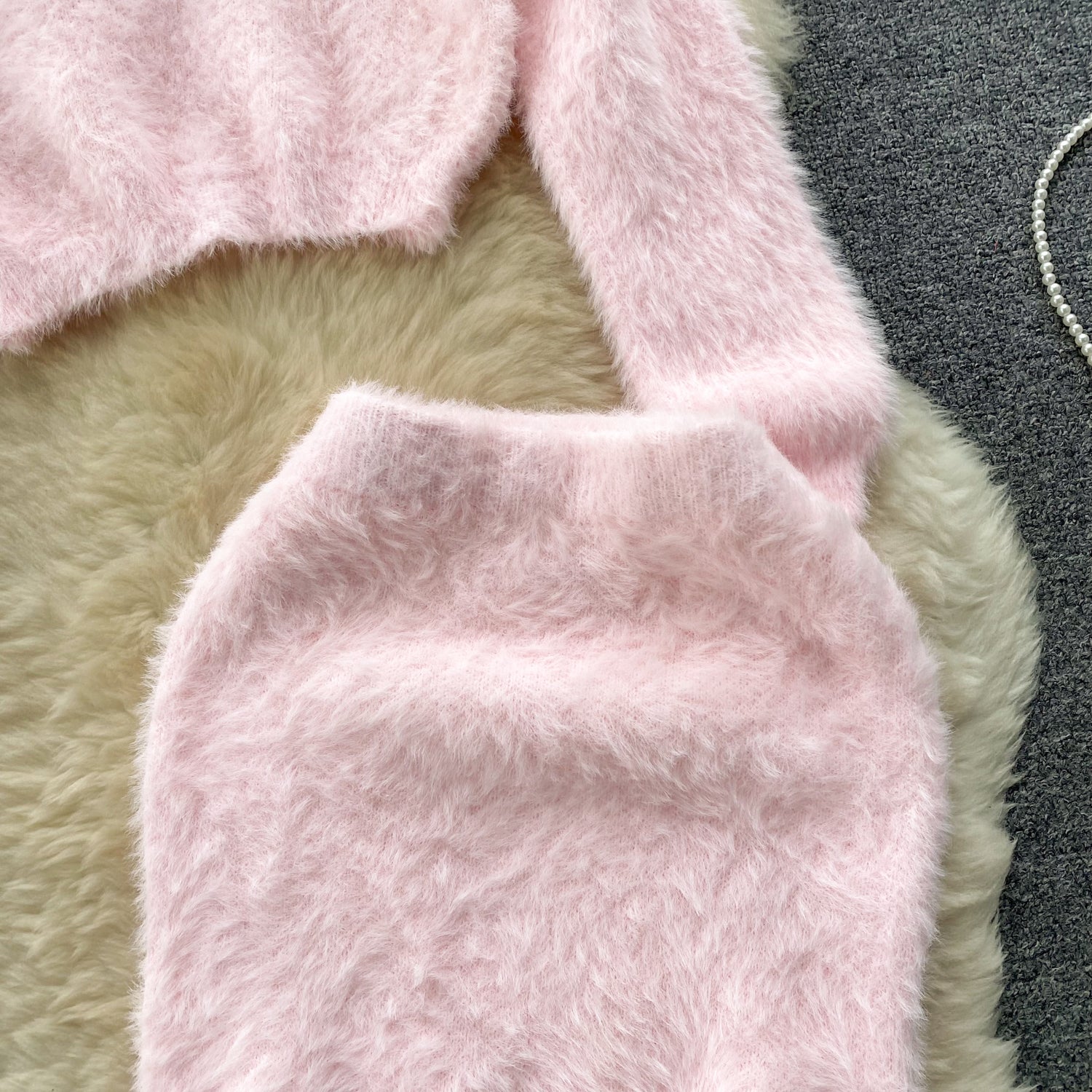 Conjunto Manga Longa Saia Curta Bianca