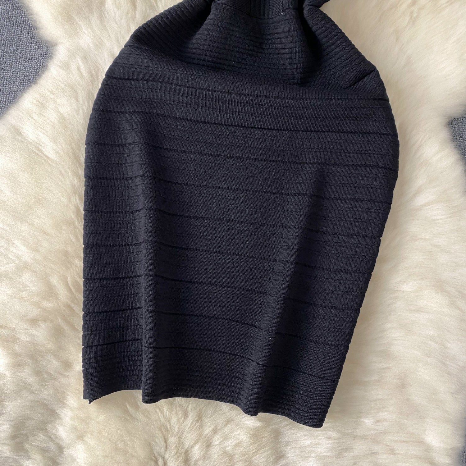 Vestido Midi Sem Manga Decote V Aurora