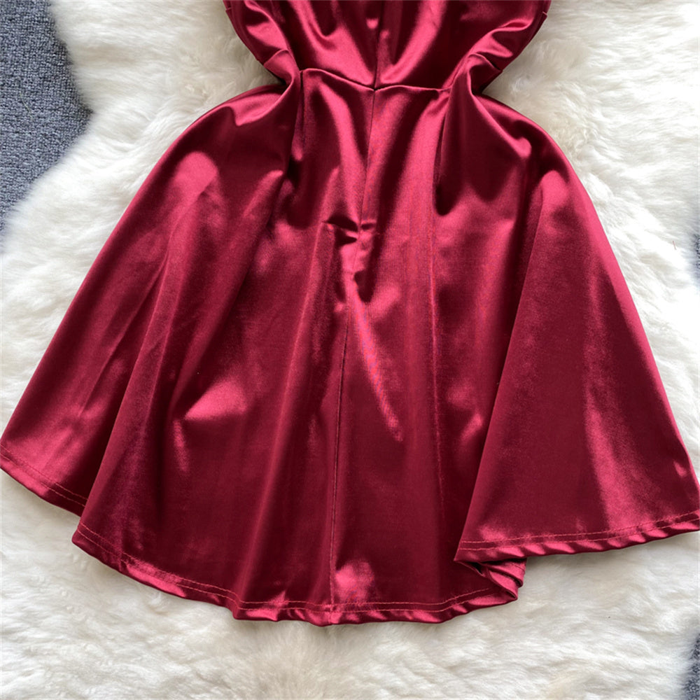 Vestido Curto Decote V Alça Fina Fluido Valéria