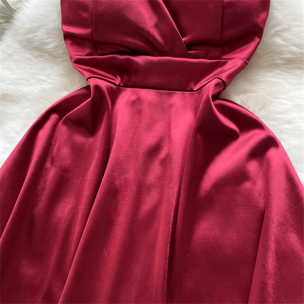 Vestido Curto Decote V Alça Fina Fluido Valéria