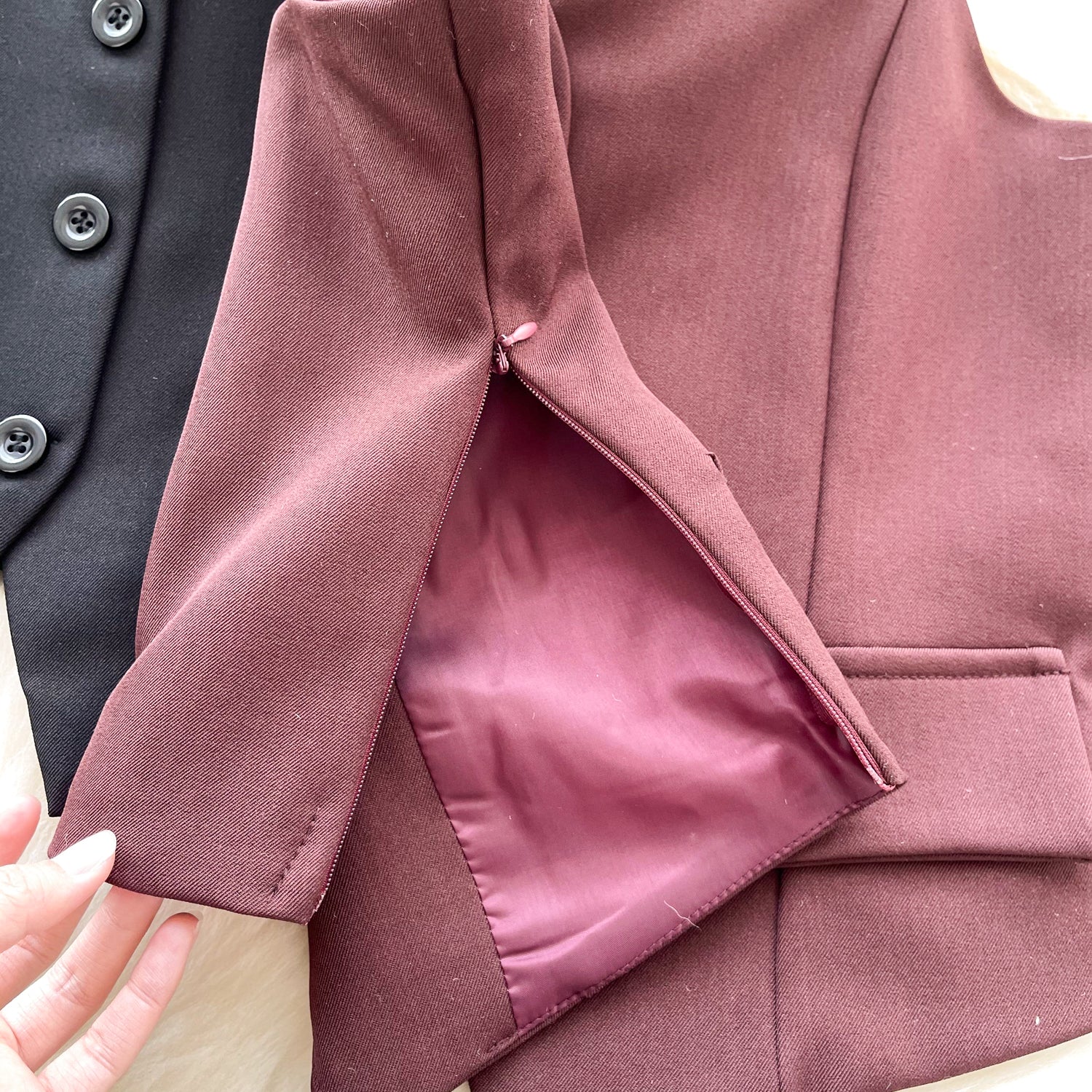 Cropped Estruturado Alça Fina Abotoamento Elisa