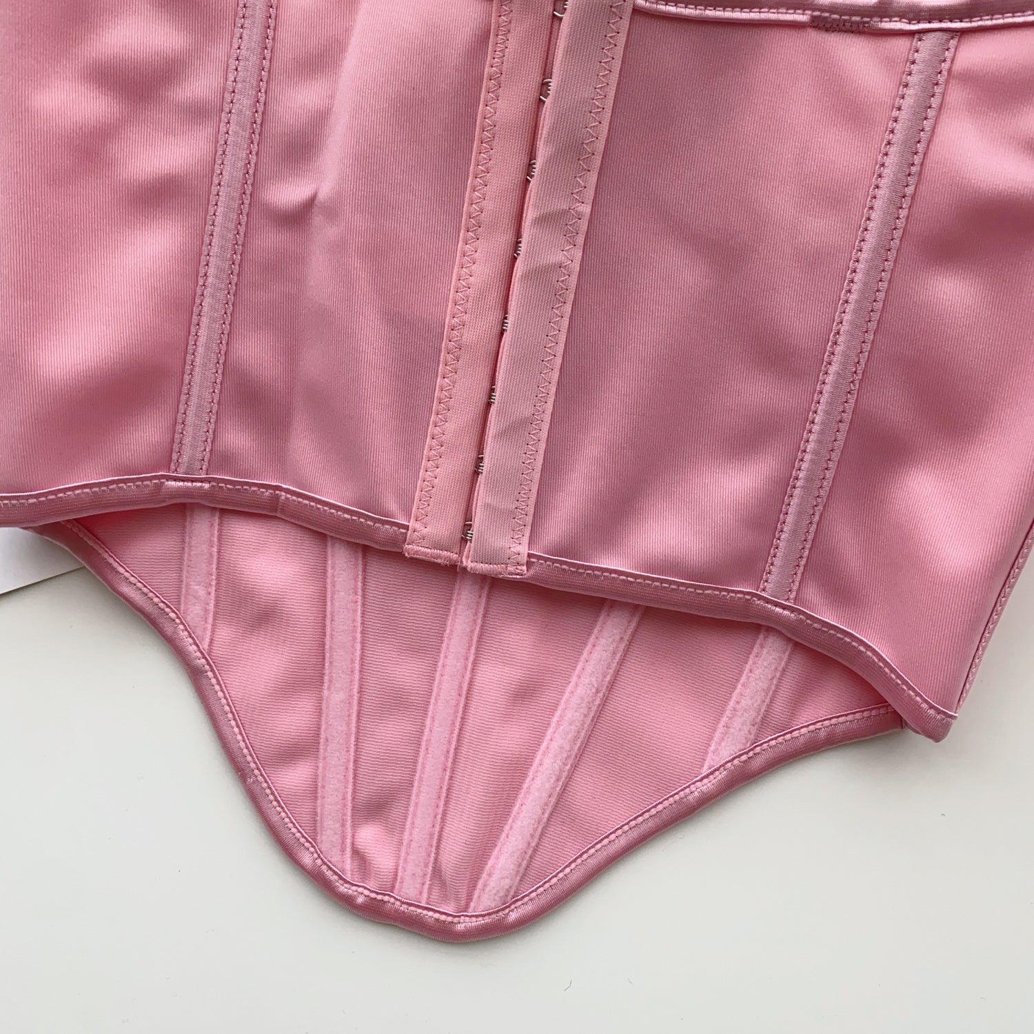 Top Estruturado Alça Fina Íris