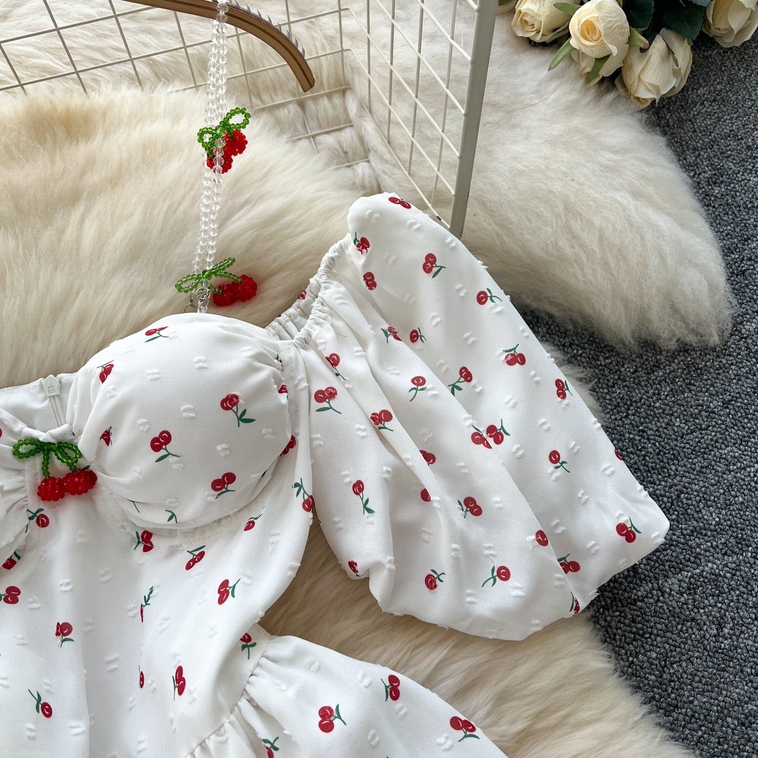 Vestido Curto Manga Bufante Babado Renata