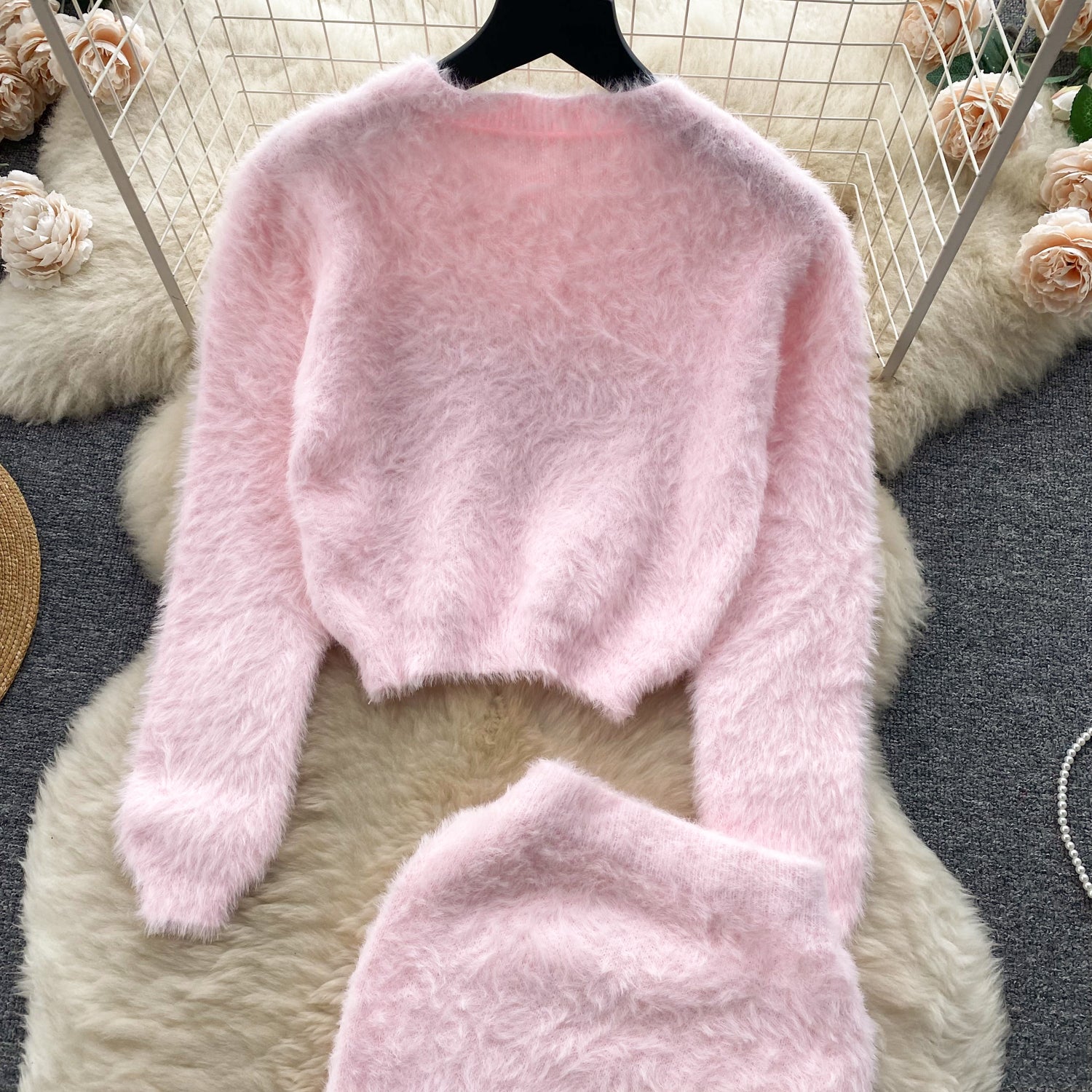 Conjunto Manga Longa Saia Curta Bianca