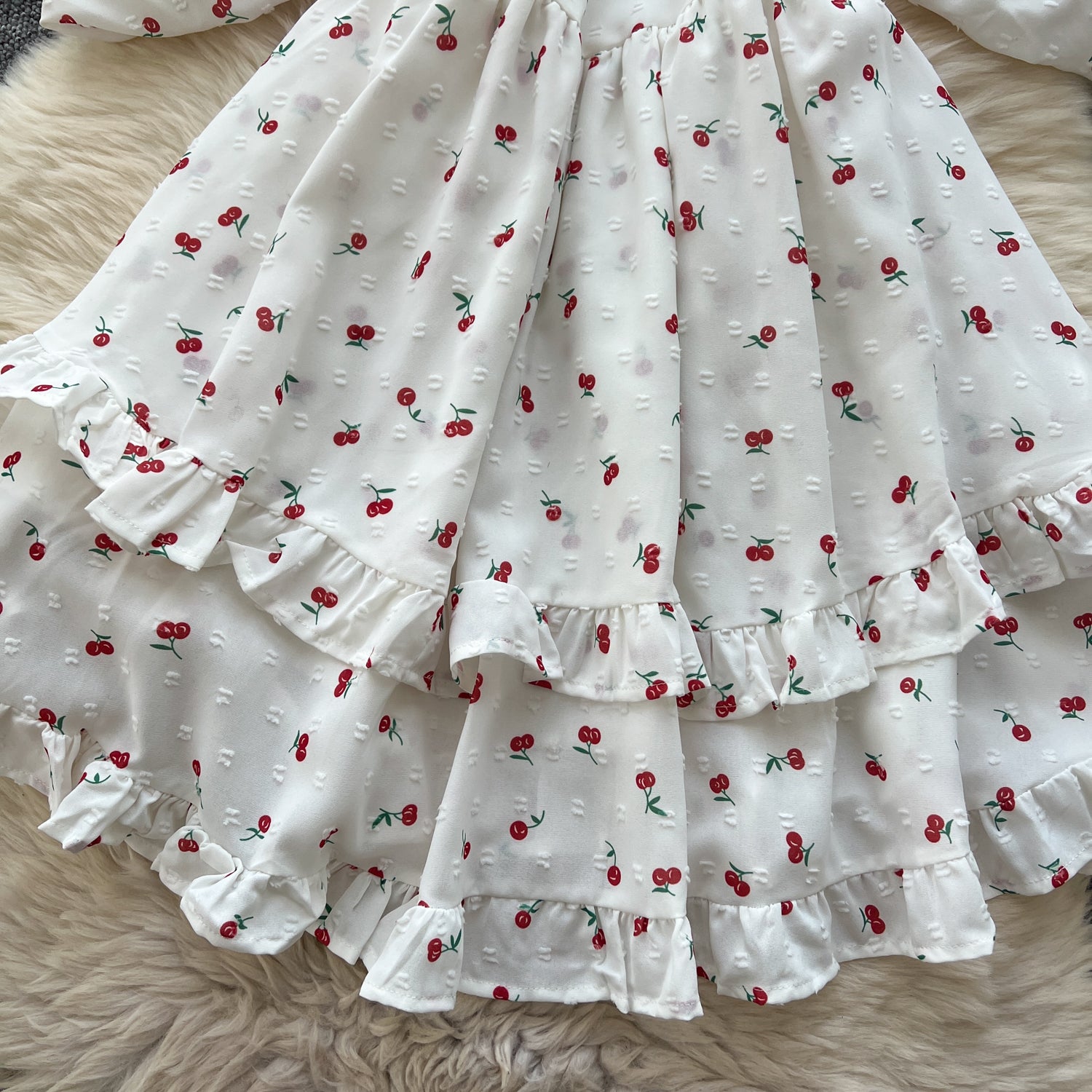 Vestido Curto Manga Bufante Babado Renata