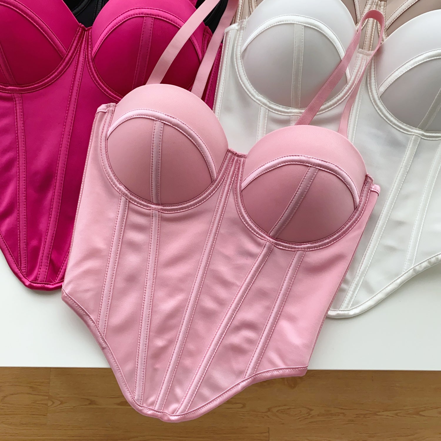 Top Estruturado Alça Fina Íris