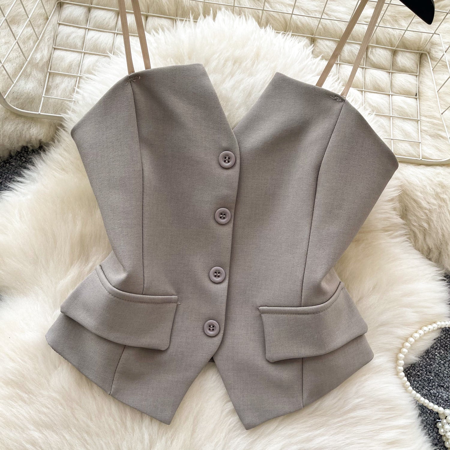 Cropped Estruturado Alça Fina Abotoamento Elisa