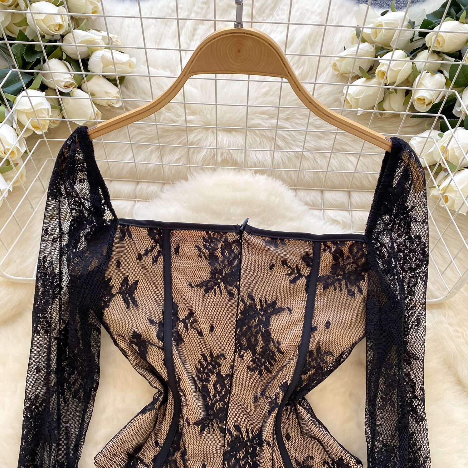 Cropped Manga Longa Renda Justa Sofia