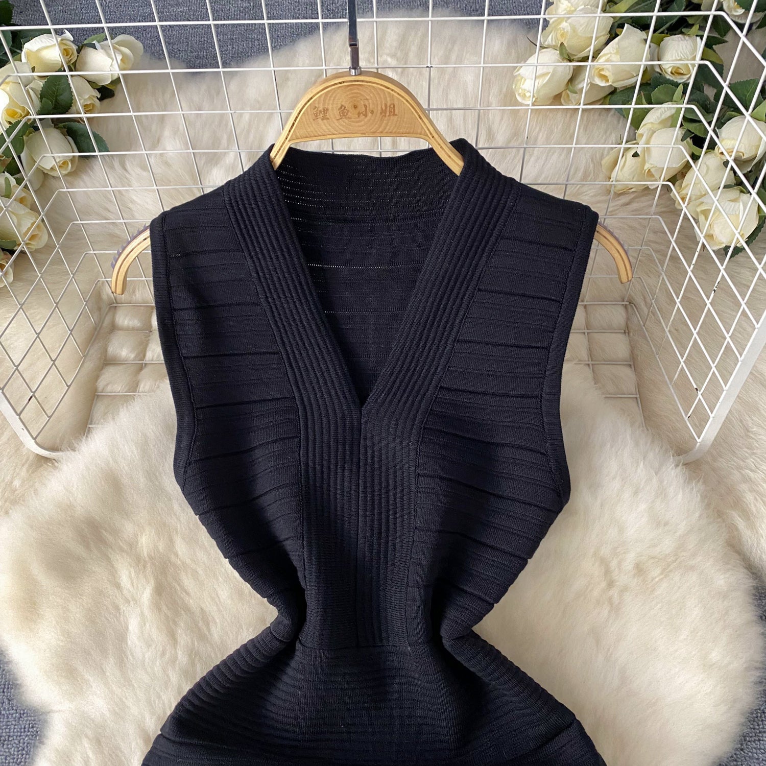 Vestido Midi Sem Manga Decote V Aurora