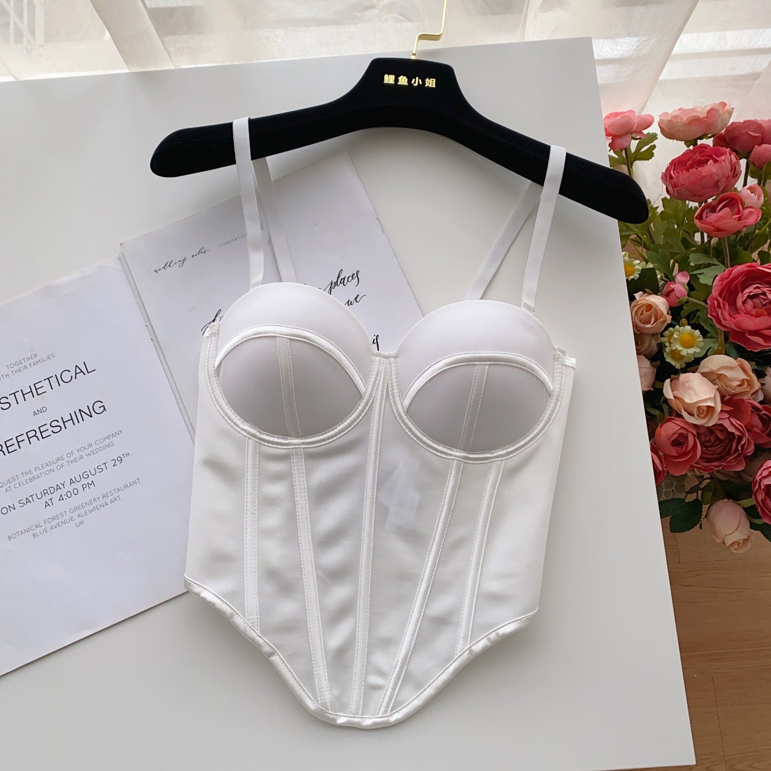 Top Estruturado Alça Fina Íris