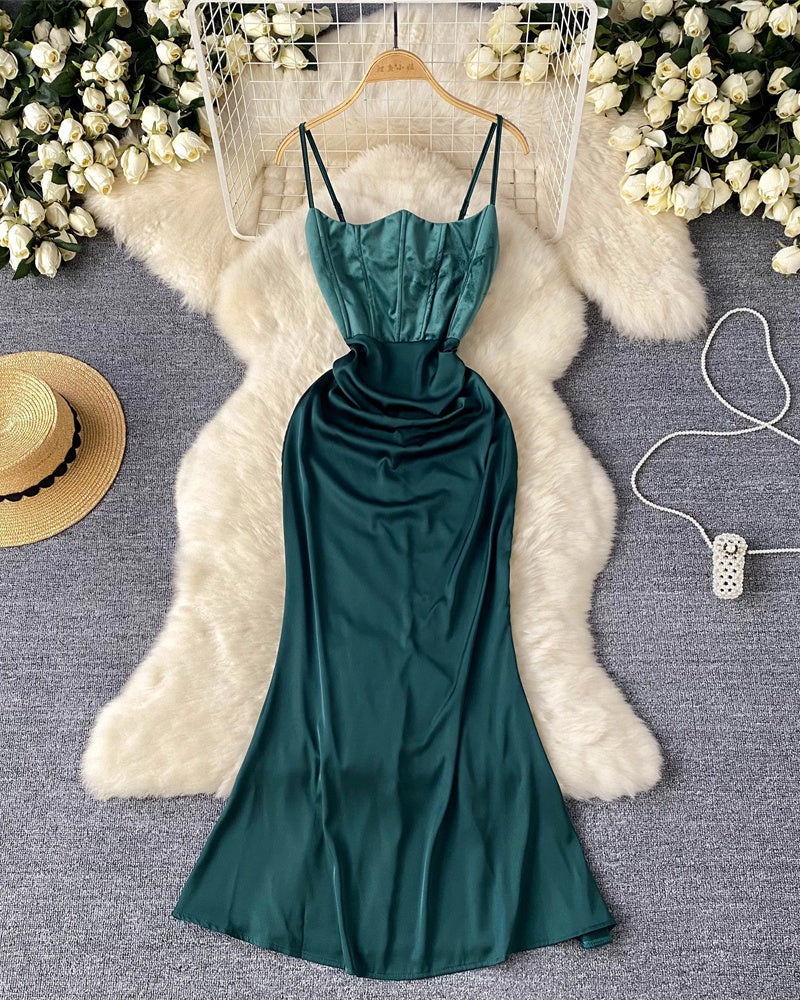 Vestido Longo Justo Alça Fina Costa Aberta Serena