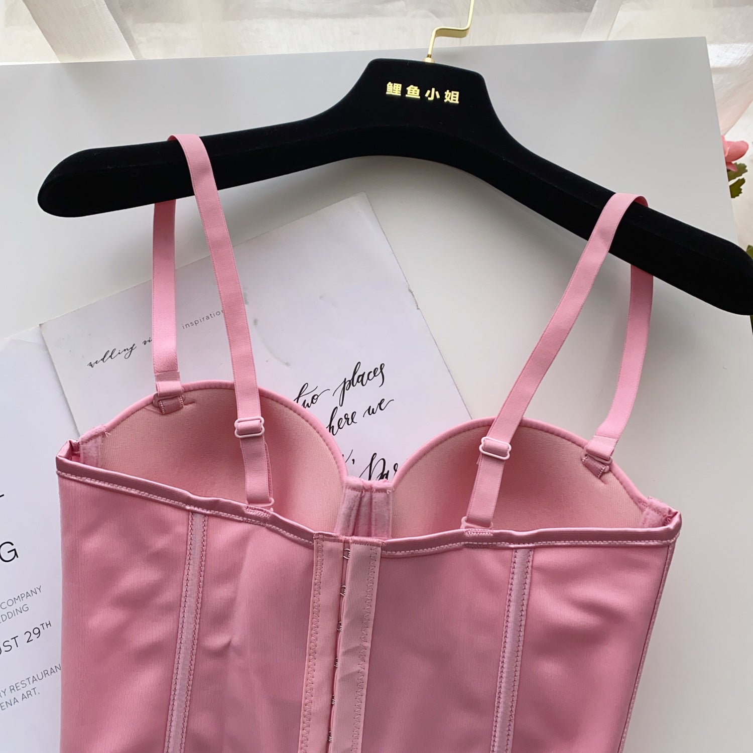 Top Estruturado Alça Fina Íris