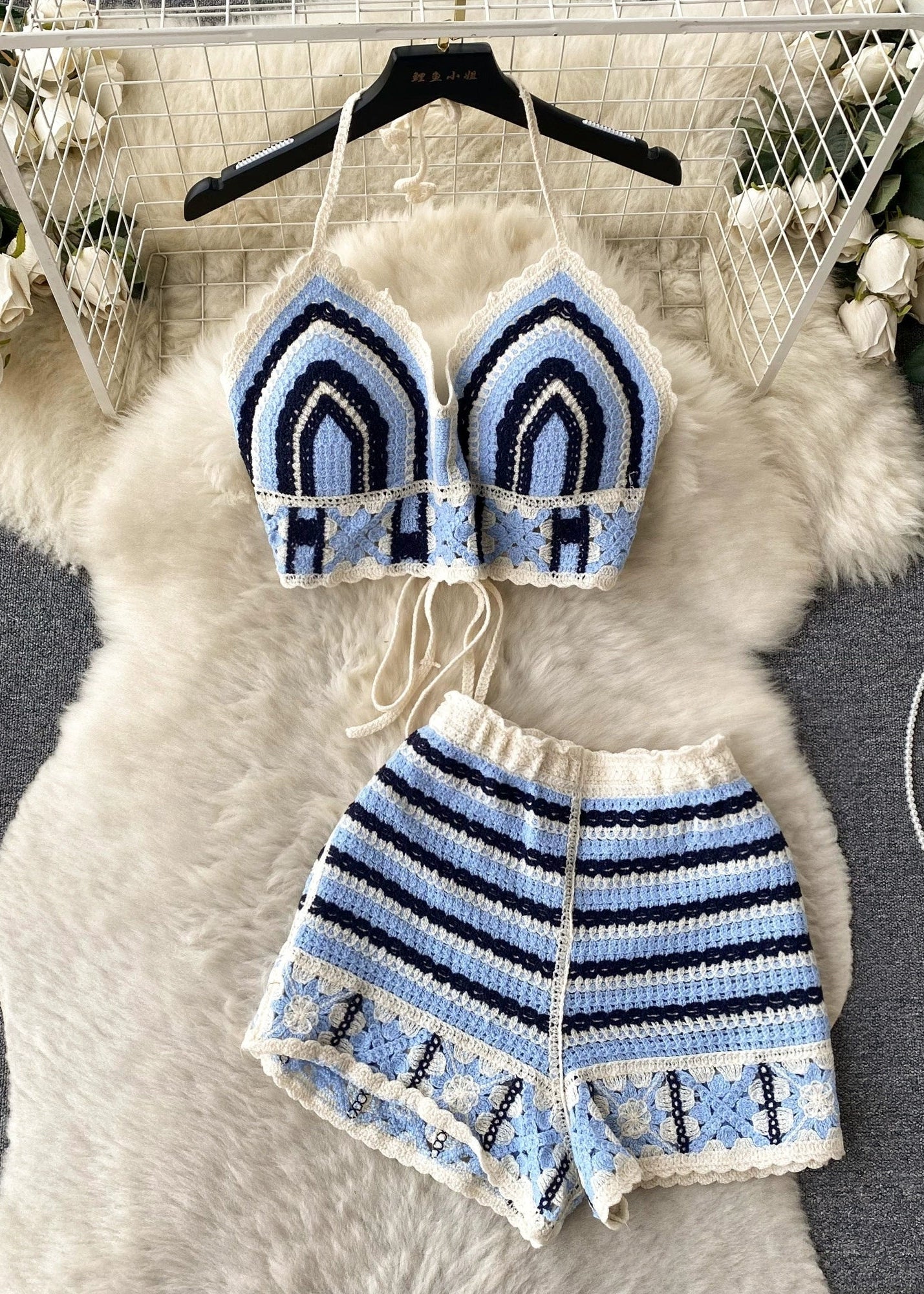 Conjunto Tricot Cropped Listrado Alça Fina Short Tuane